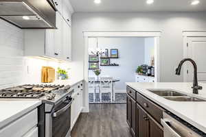 Photo 4 of 279 W FOUNDERS BLVD