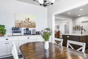 Photo 6 of 279 W FOUNDERS BLVD