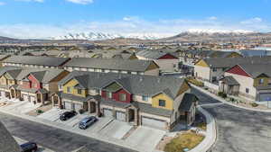 Bird's eye view with a mountain view and a residential view