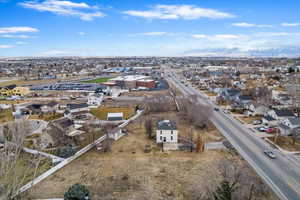 Bird's eye view with a residential view