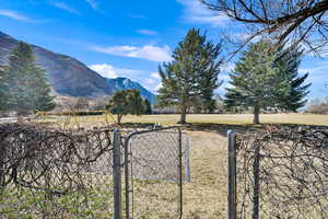 View of mountain feature