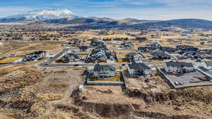Bird's eye view featuring a residential view and a mountain view
