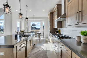 Photo 9 of 353 W SHADOW RIDGE DR
