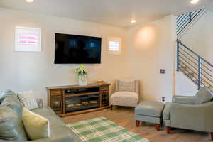 Living room, 9 foot ceilings