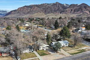 Bird's eye view featuring a mountain view