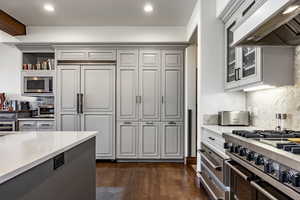 Photo 19 of 8902  EMPIRE CLUB DR #705