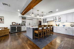 Photo 3 of 8902  EMPIRE CLUB DR #705