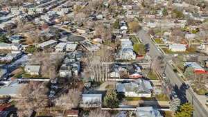 Bird's eye view with a residential view