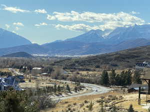 View of mountain feature
