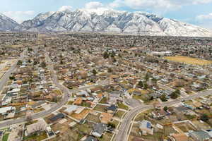 Aerial view with a mountain view and a residential view