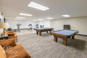 Rec room with pool table