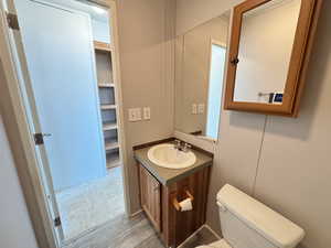 Full guest bathroom