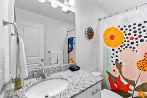 Full main bath