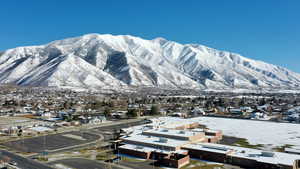 View of mountain feature featuring a residential view