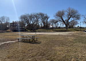 View of surrounding community