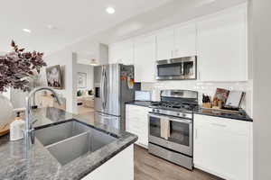 Photo 15 of 462 W MARIE WAY