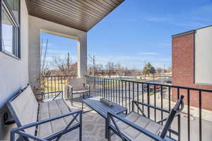 Balcony featuring outdoor lounge area