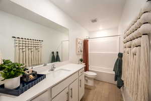 Photo 8 of 1738 E BADGER AVE #B268