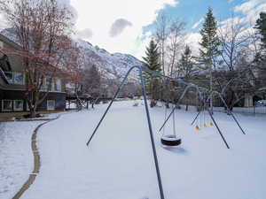 Plenty of space between neighbors homes featuring a mountain view