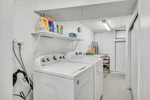 Washroom with washer and dryer