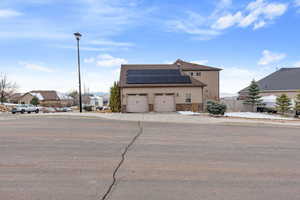 Photo 4 of 1035 E 300 S