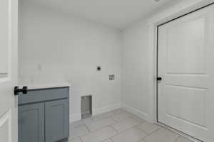 Basement laundry room