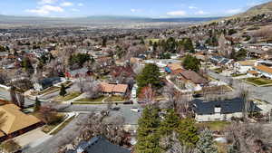 Aerial view with a residential view and a mountain view