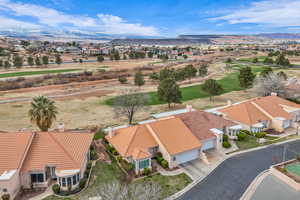 Bird's eye view with a mountain view