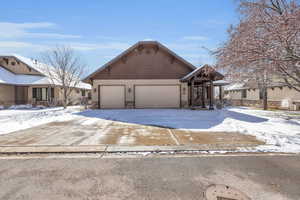 Photo 4 of 100  VERSAILLES WAY
