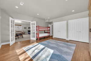 Photo 33 of 100  VERSAILLES WAY