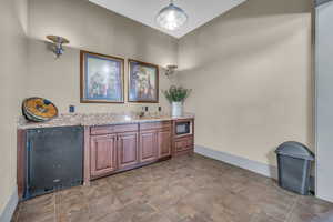 Photo 48 of 100  VERSAILLES WAY