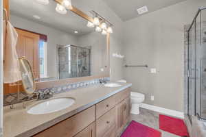 Photo 15 of 100  VERSAILLES WAY