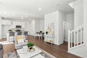 Photo 4 of 314 N COLONNADE RD #995