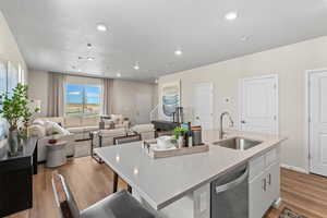 Photo 7 of 324 N COLONNADE RD #993