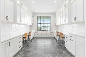 Craft room or could be office space