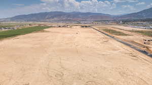 Aerial view of sparsely populated area with mountains