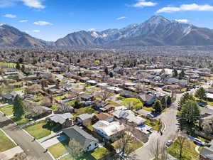 Aerial view with a mountain view and a residential view