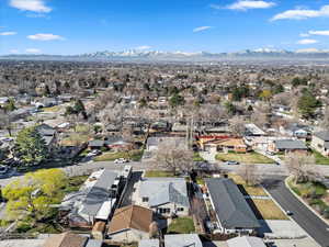 Aerial view with a residential view and a mountain view
