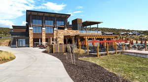 Images Courtesy of Red Ledges