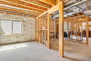Misc room featuring concrete floors
