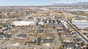 Aerial view featuring a residential view and a mountain view