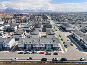 Bird's eye view featuring a mountain view and a residential view