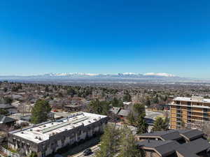 Photo 10 of 3075 E KENNEDY DR #508