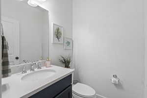 Main level 1/2 bath.