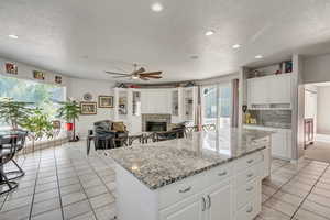 Kitchen with Open Concept with Family Room