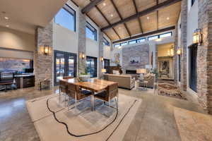 Photo 16 of 273  MUSTANG DR