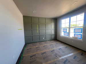 Empty room with recessed lighting