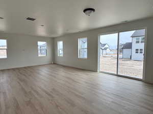 Photo 6 of 108 N WOODRUN WAY #209