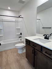 Photo 12 of 108 N WOODRUN WAY #209