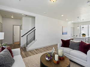 Photo 4 of 311 N COLONNADE RD #998